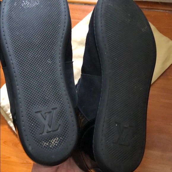 Authentic louis Vuitton shoes - Picture 3 of 6